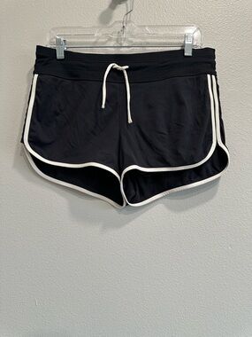 Athleta size 30” waist Women's Black Drawstring Athletic Shorts with White Trim